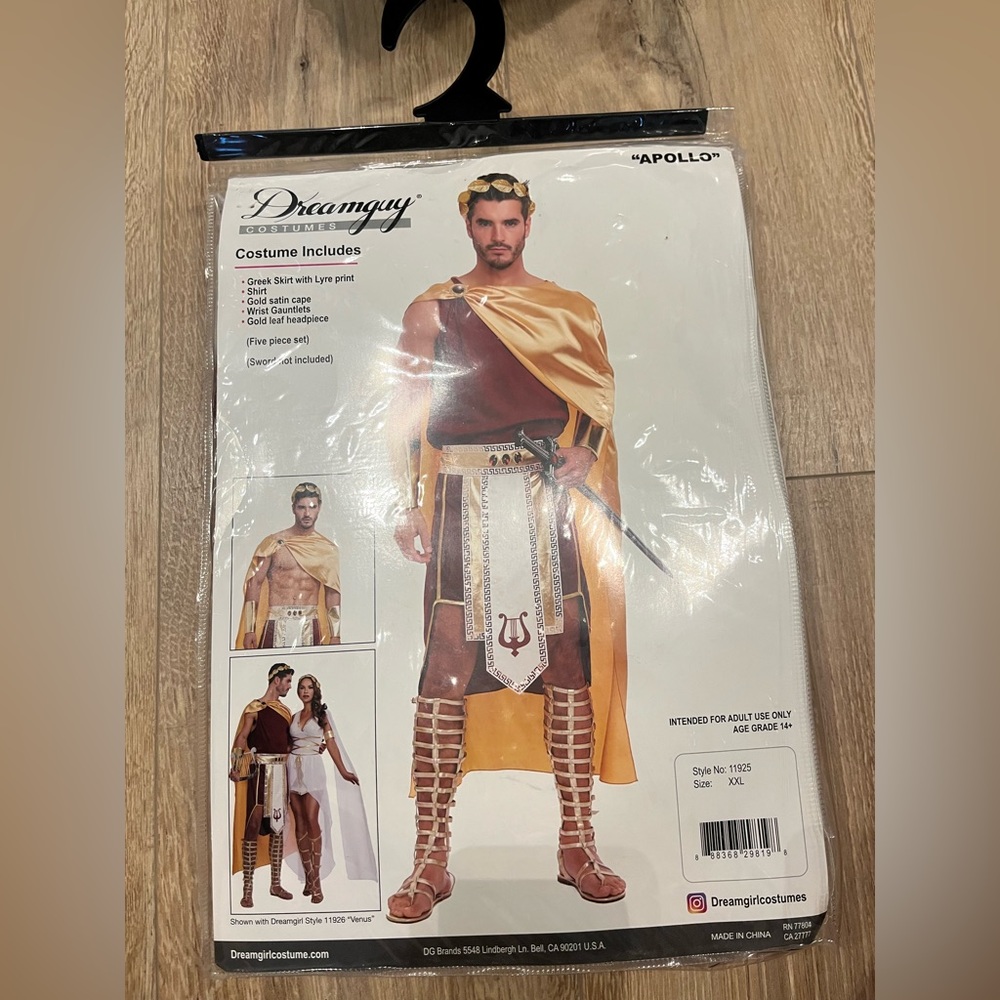 *brand new never worn* Apollo mens Halloween costume